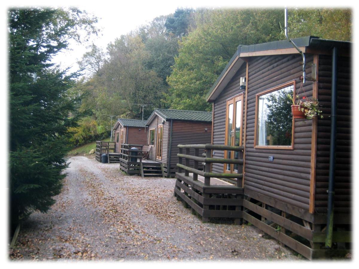 The Raddle Inn Log Cabins Croxden Buitenkant foto
